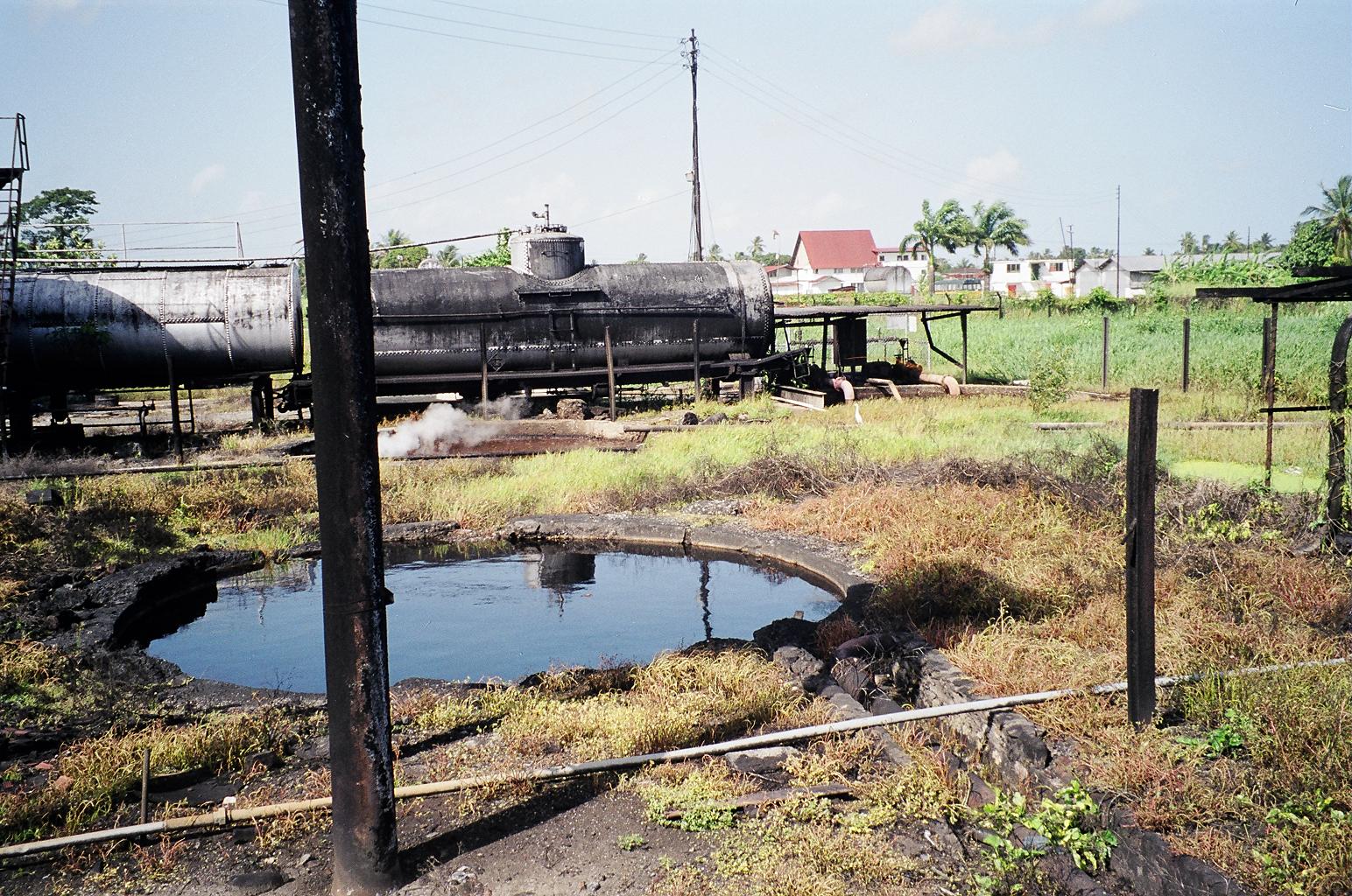 Bioremediation Oil Spill Environmental Pollution1.gif
